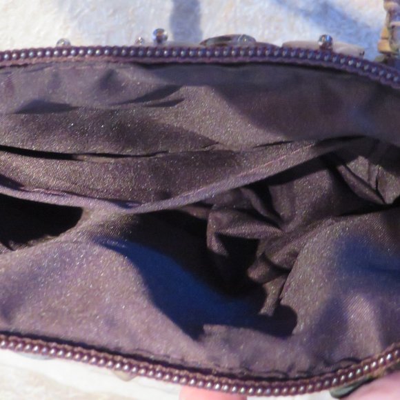 COCONUT SHELL AND ABALONE HANDBAG 16" x 11" (55J) - Picture 6 of 8